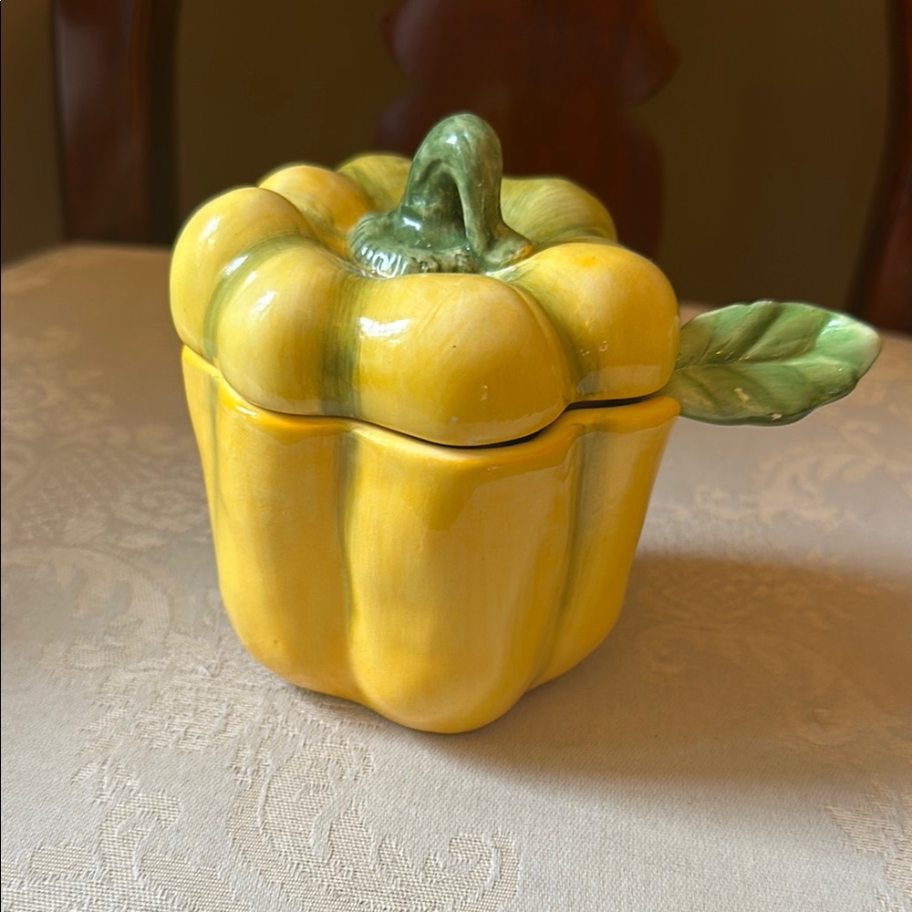 Vintage ceramic yellow bell pepper sugar bowl, jam jar, with lid and spoon